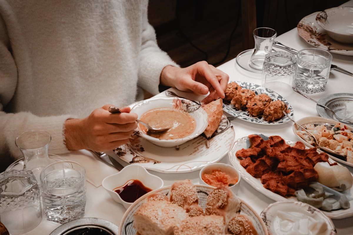 Social eating and emotional connections